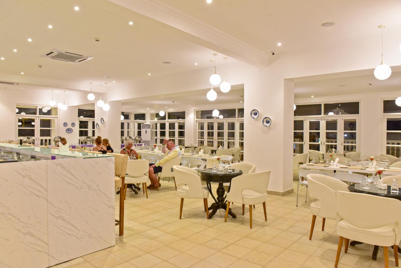 Silver Sands Serenity Candolim Exteriör bild